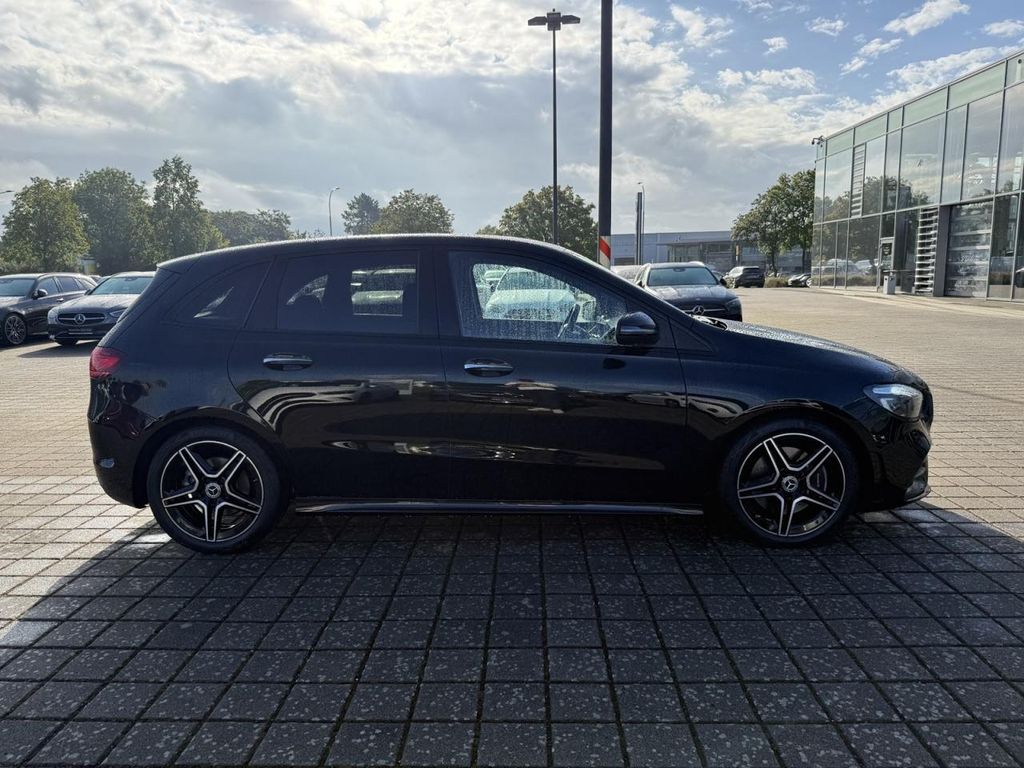 Mercedes-Benz B 220 2024