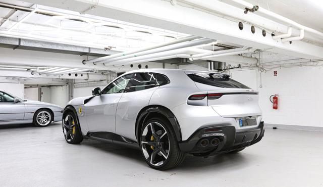 Ferrari Purosangue 2023