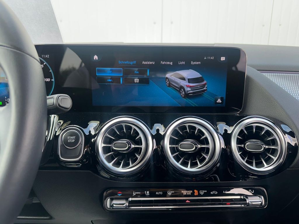 Mercedes-Benz EQA 2023