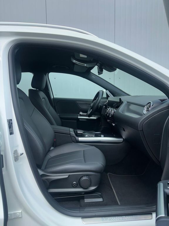 Mercedes-Benz EQA 2023