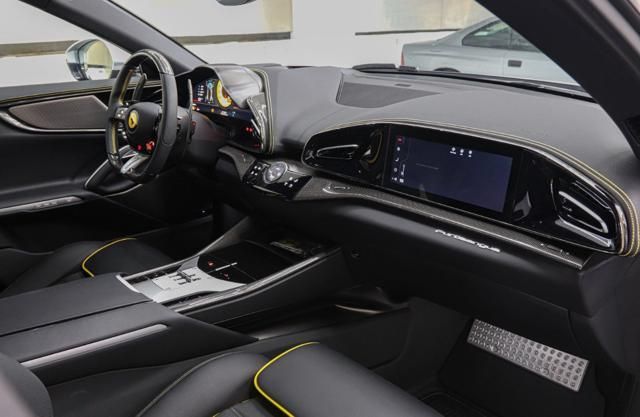 Ferrari Purosangue 2023