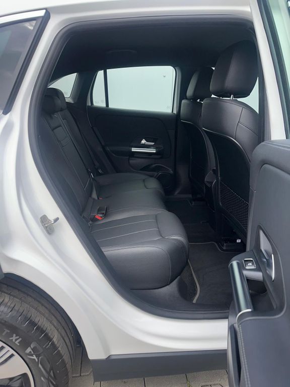 Mercedes-Benz EQA 2023