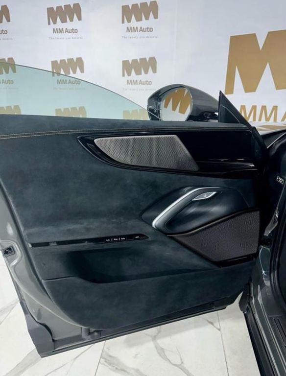 Ferrari Purosangue 2024