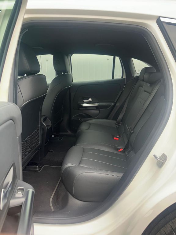 Mercedes-Benz EQA 2023