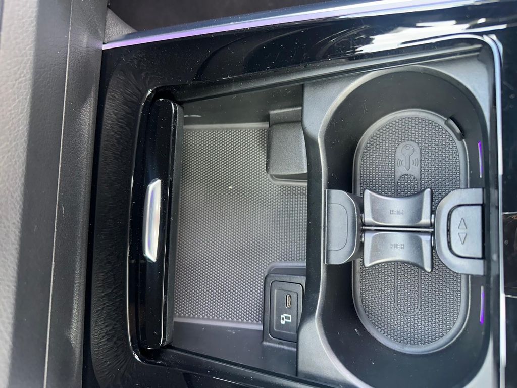 Mercedes-Benz EQA 2023