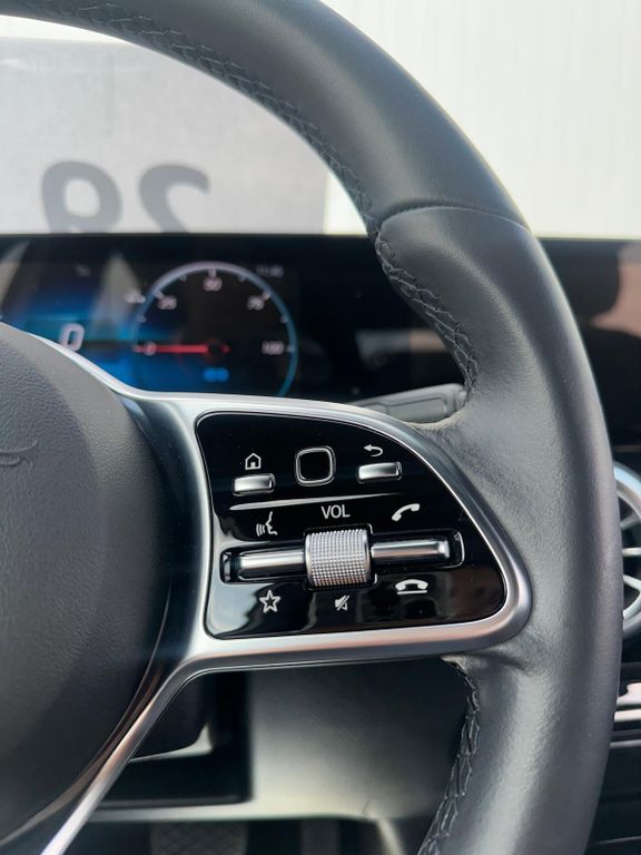 Mercedes-Benz EQA 2023