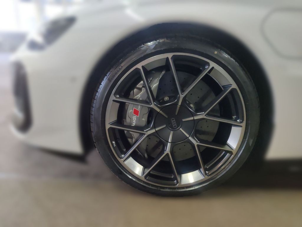 Audi RS e-tron GT 2024