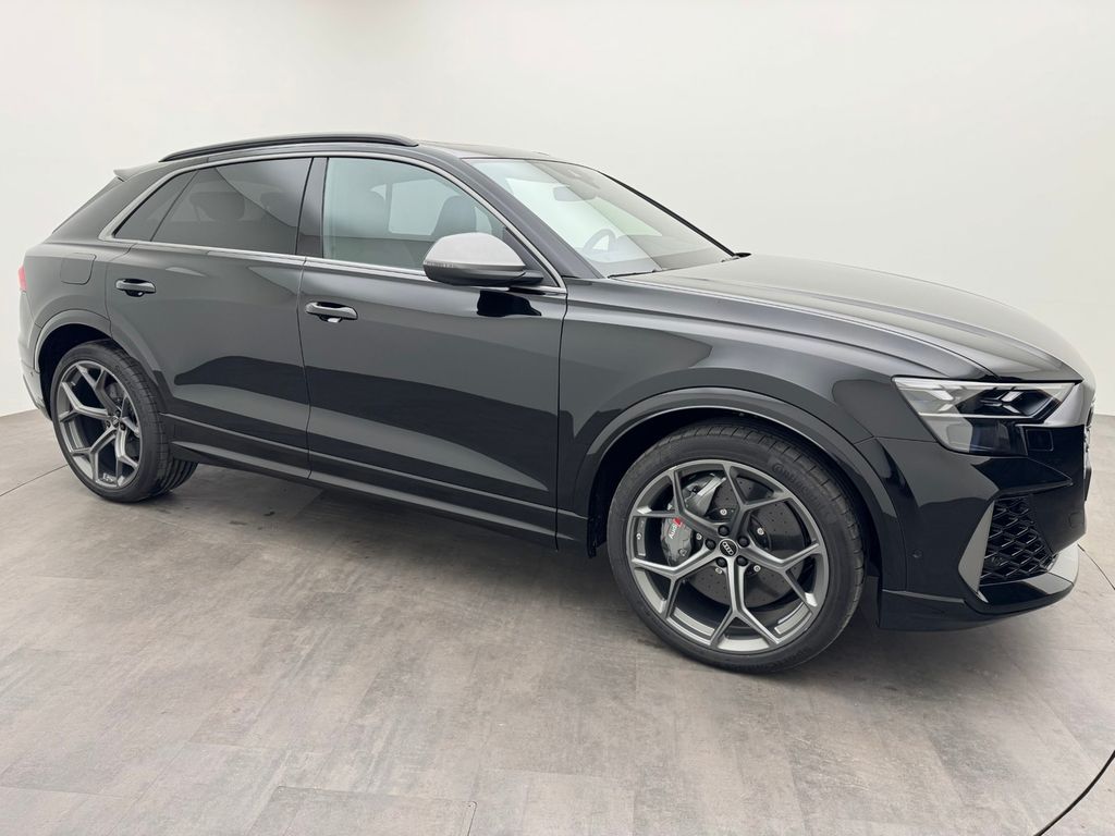 Audi RSQ8 2024