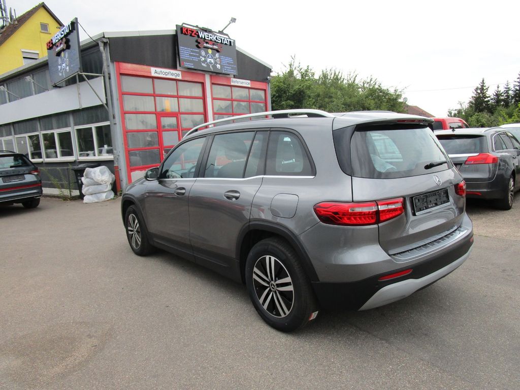 Mercedes-Benz GLB 180 2020