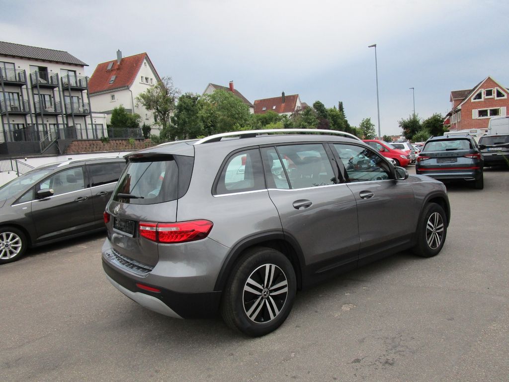 Mercedes-Benz GLB 180 2020