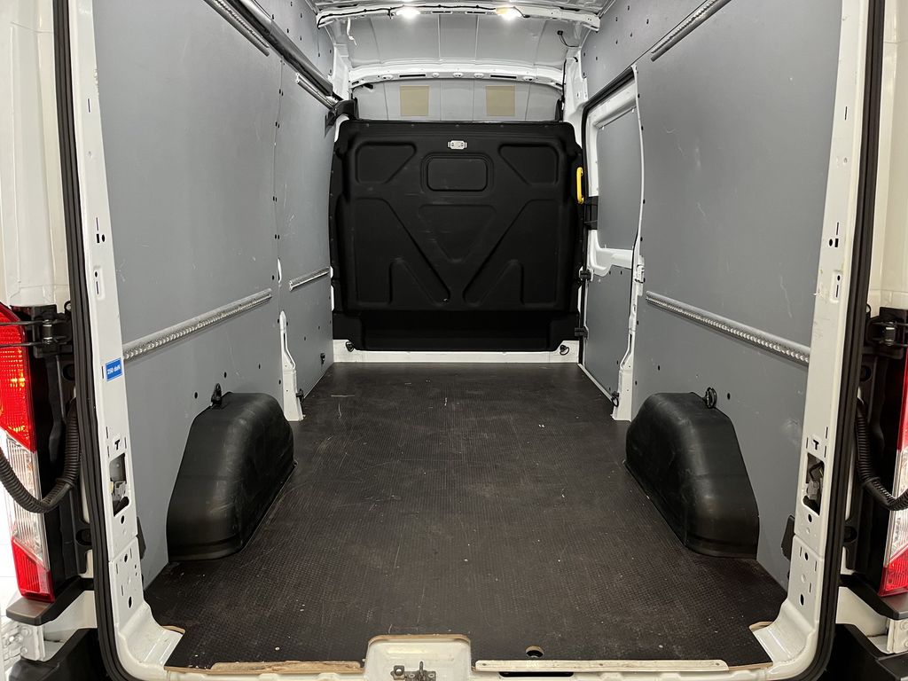 Ford Transit 2024