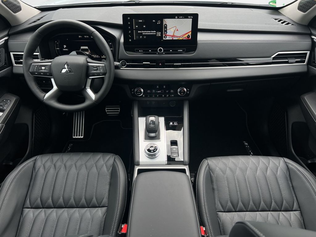 Mitsubishi Outlander 2025