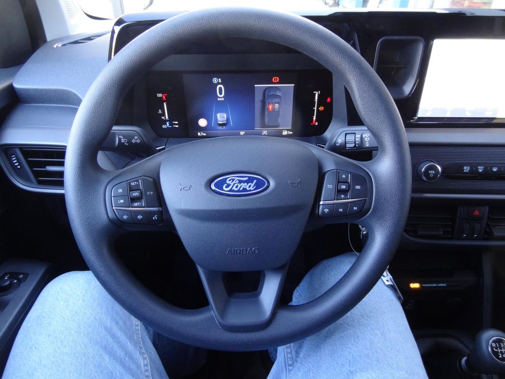 Ford Transit Courier 2025