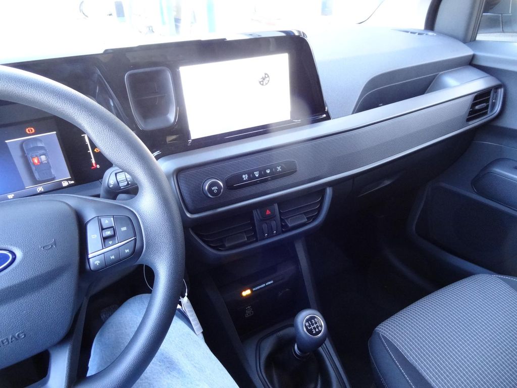 Ford Transit Courier 2025