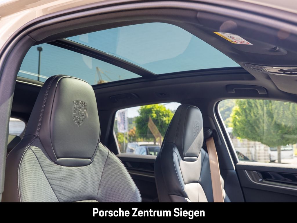 Porsche Cayenne 2025