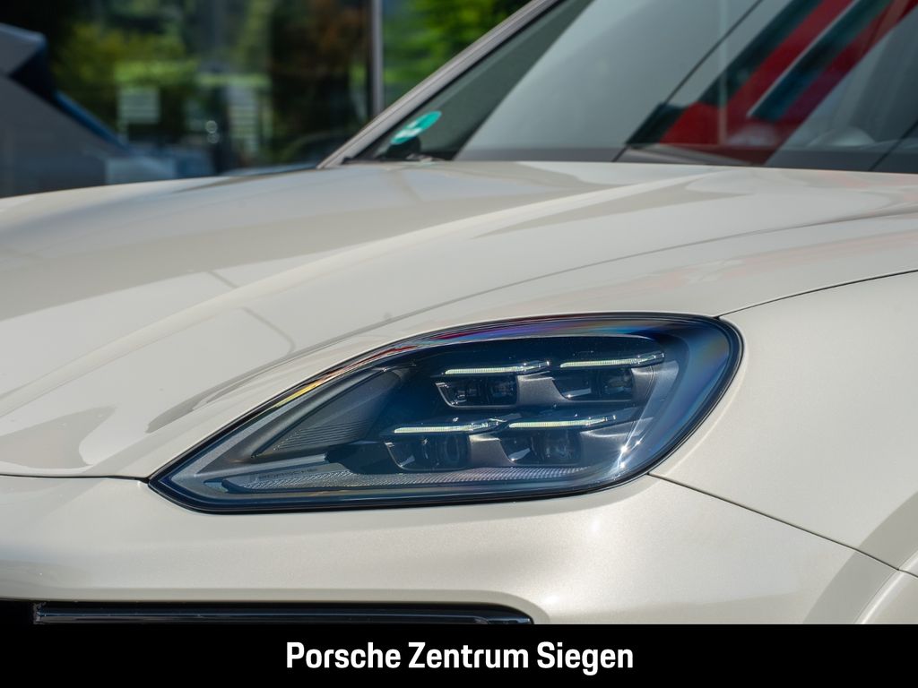 Porsche Cayenne 2025