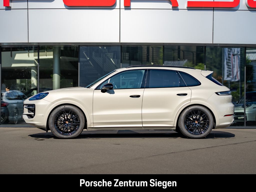 Porsche Cayenne 2025