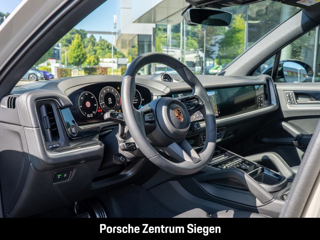 Porsche Cayenne 2025