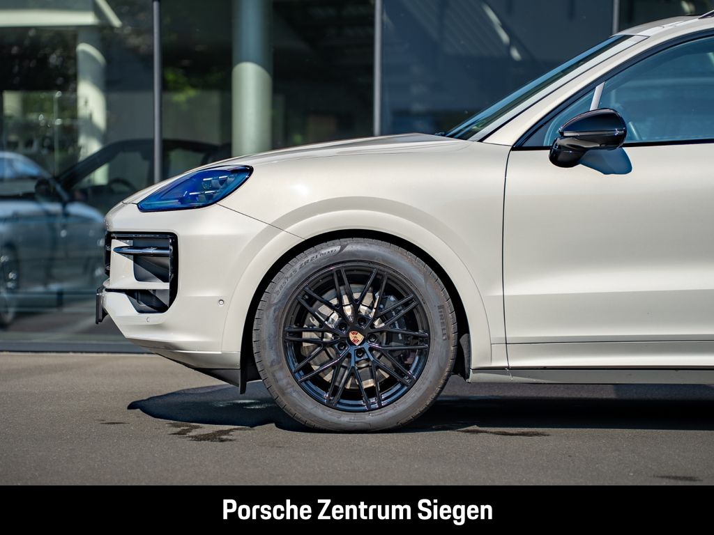 Porsche Cayenne 2025