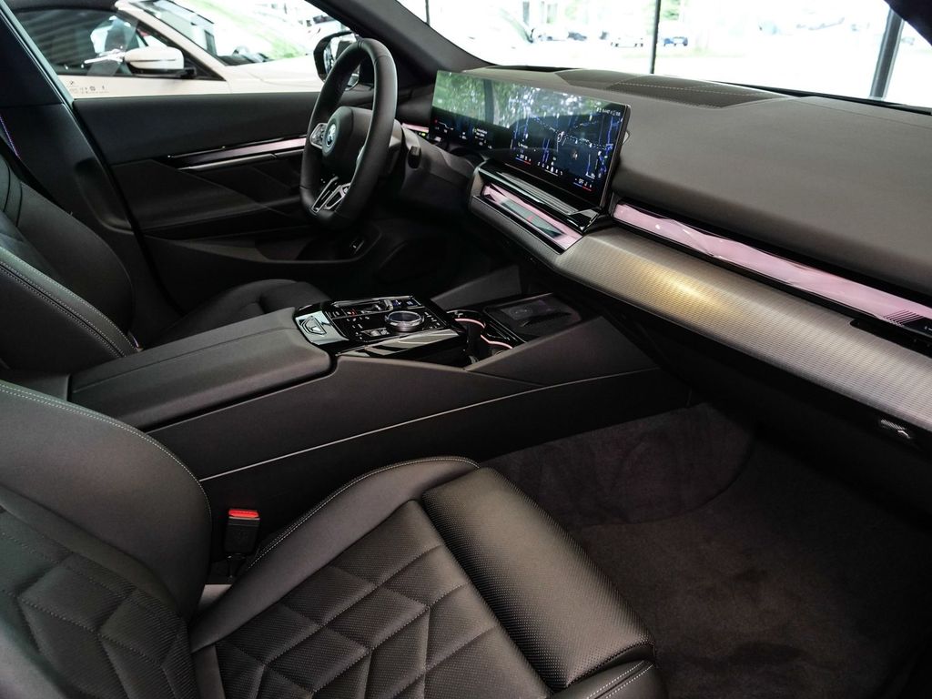 BMW i5 2025