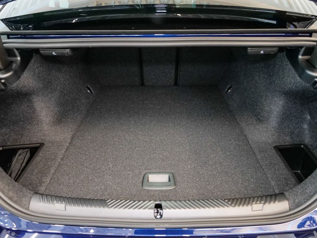 BMW i5 2025
