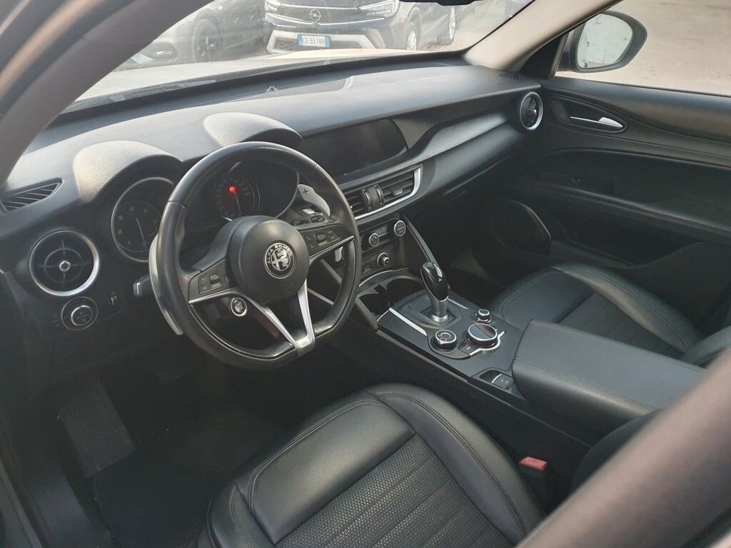 Alfa Romeo Stelvio 2018