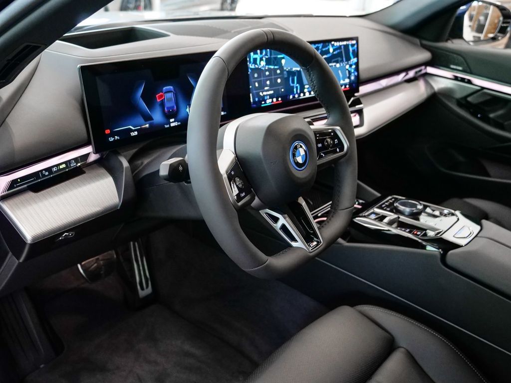 BMW i5 2025