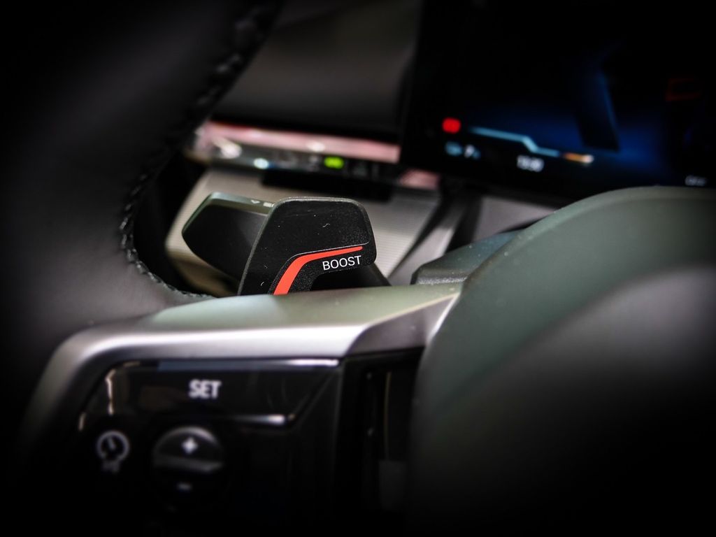 BMW i5 2025