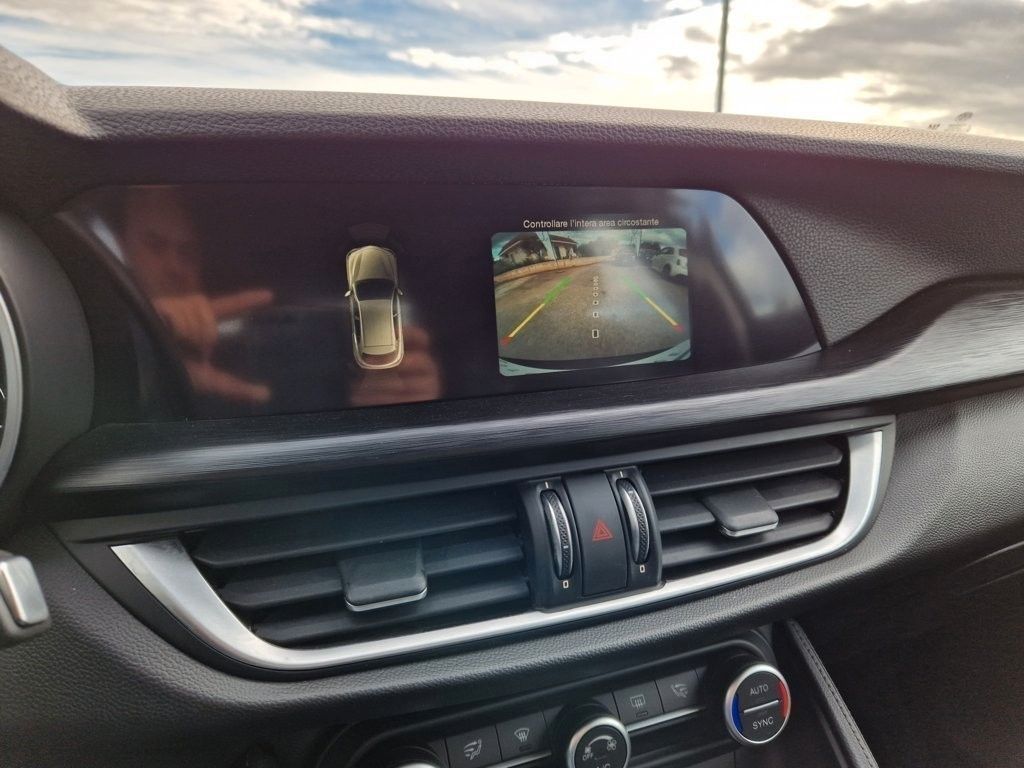 Alfa Romeo Stelvio 2017