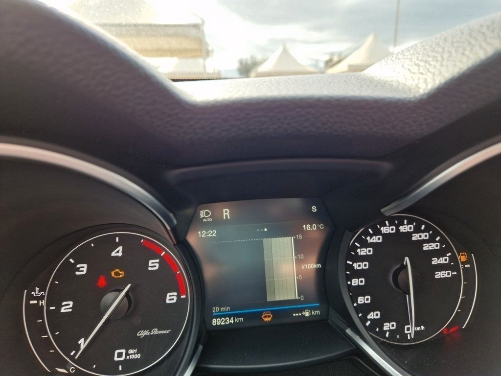 Alfa Romeo Stelvio 2017