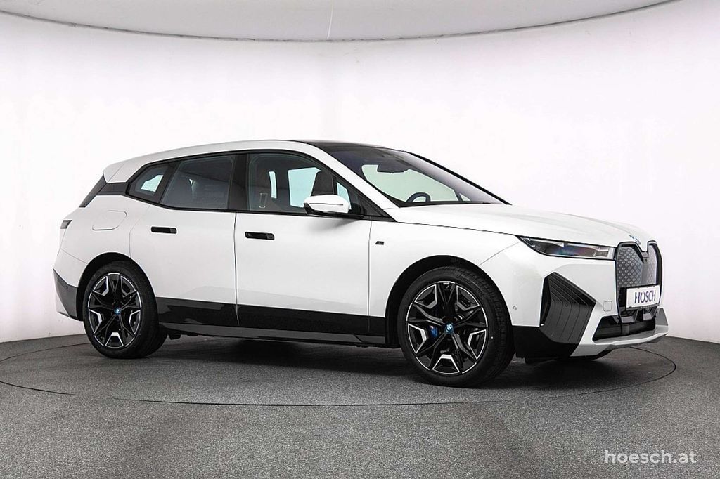 BMW iX 2023