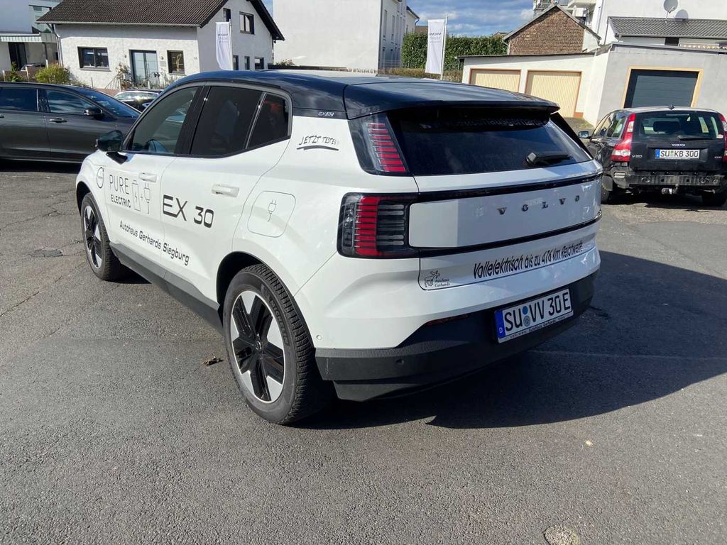 Volvo EX30 2023
