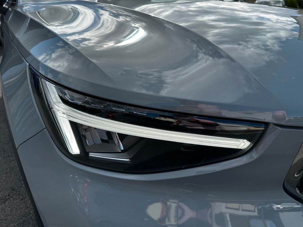 Volvo XC40 2024
