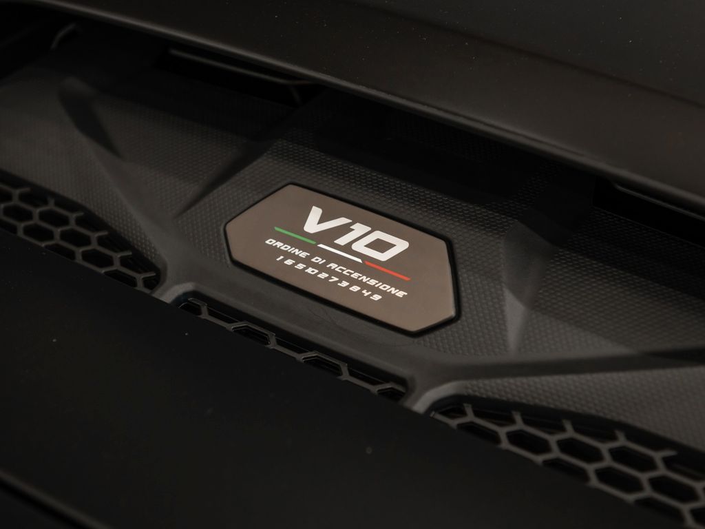 Lamborghini Huracán 2024