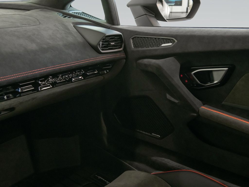 Lamborghini Huracán 2024