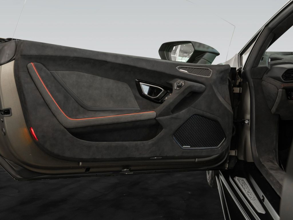 Lamborghini Huracán 2024