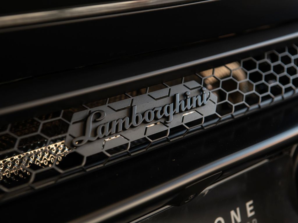 Lamborghini Huracán 2024