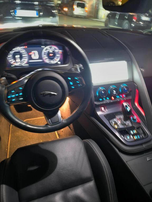 Jaguar F-Type 2020