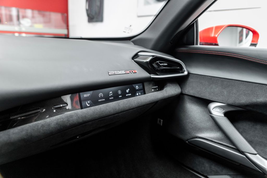 Ferrari 296 GTB 2022