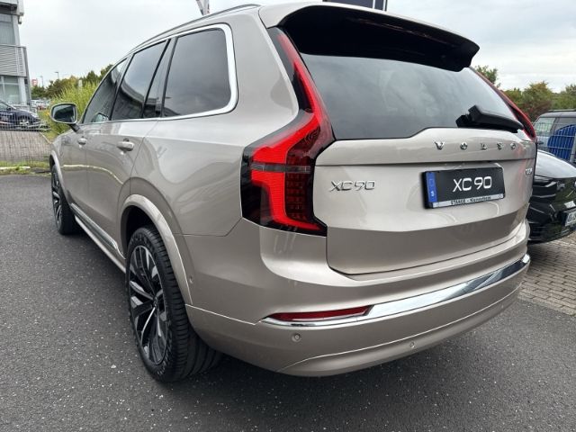 Volvo XC90 2025
