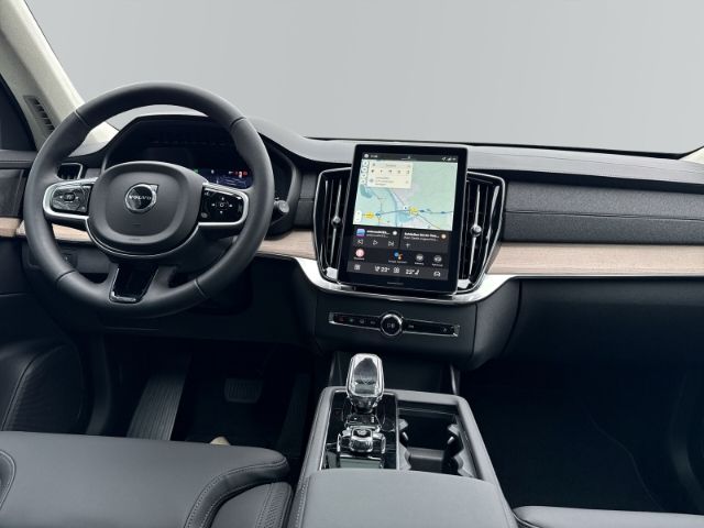 Volvo XC90 2025