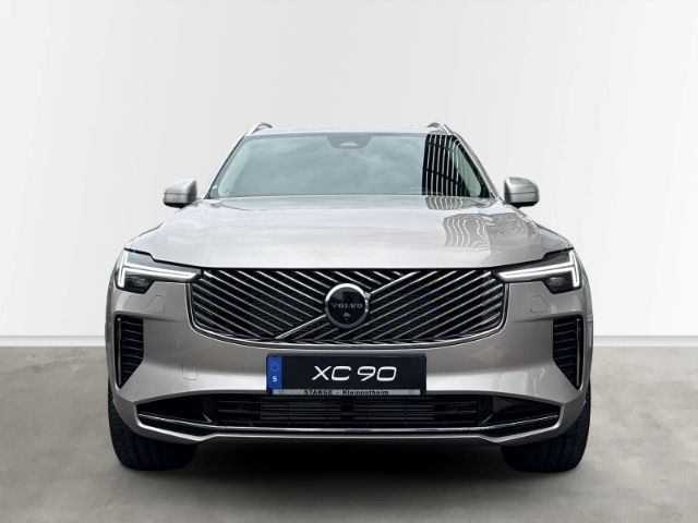Volvo XC90 2025