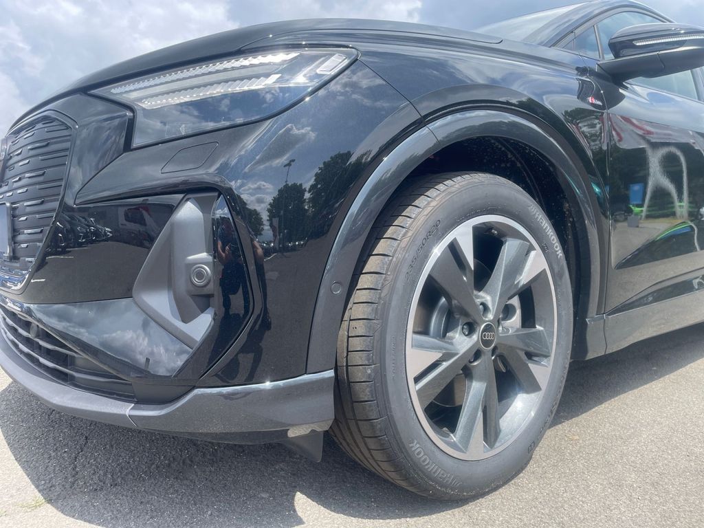 Audi Q4 e-tron 2025