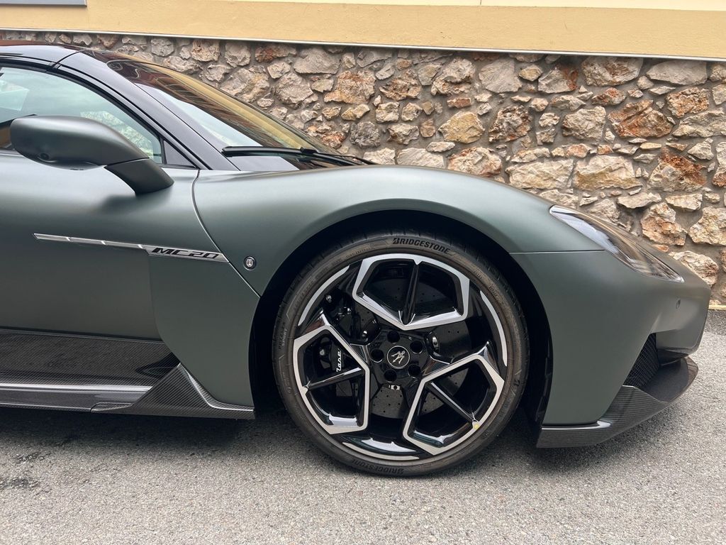 Maserati MC20 2023