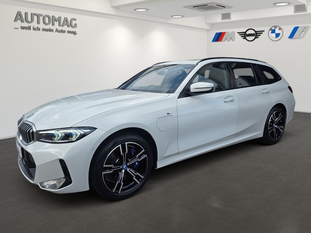 BMW 330 2024