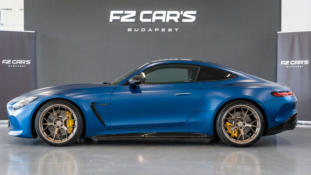 Mercedes-Benz AMG GT 2024