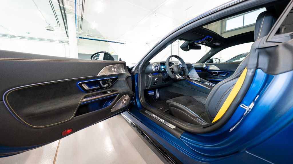 Mercedes-Benz AMG GT 2024
