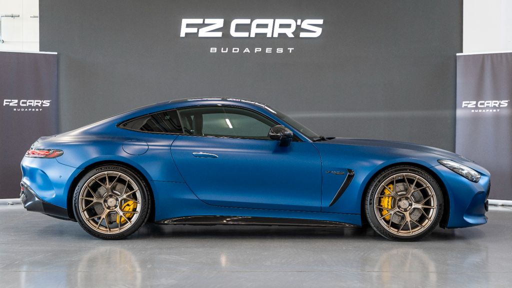 Mercedes-Benz AMG GT 2024
