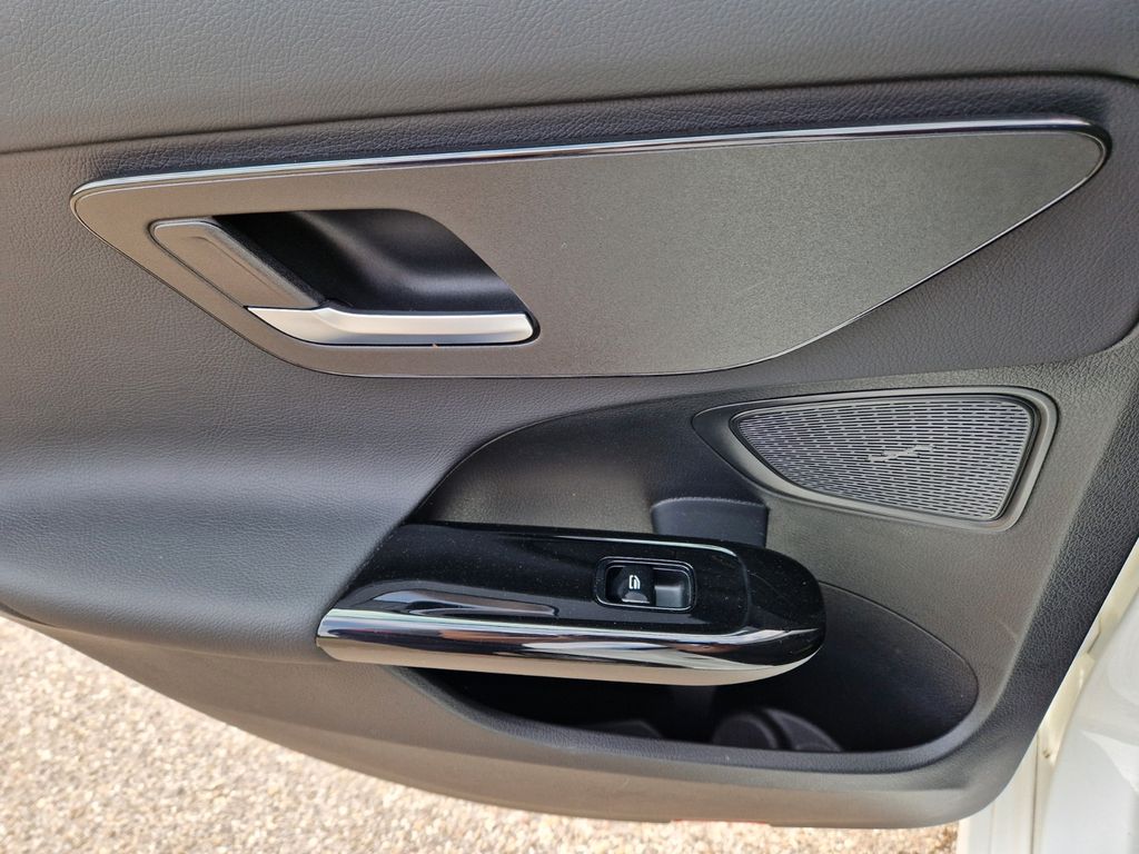 Mercedes-Benz C 200 2023