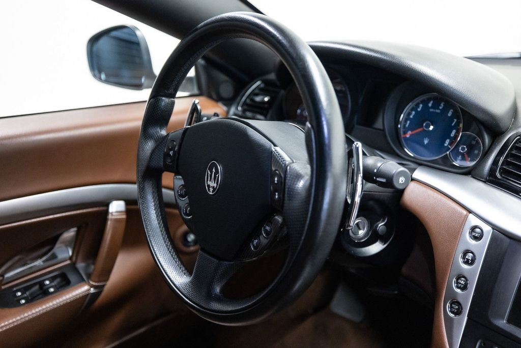 Maserati GranCabrio 2011